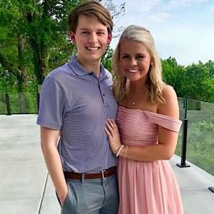 Meet your Posher, Allyson